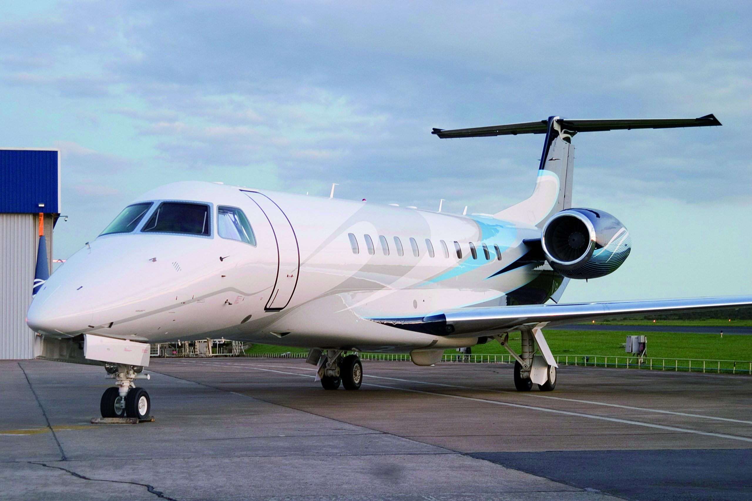 Vuele por encima de las nubes con el Legacy 600